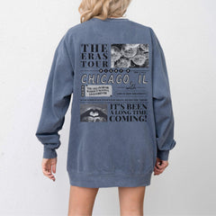 the back of a woman's sweatshirt dress with a picture of chicago