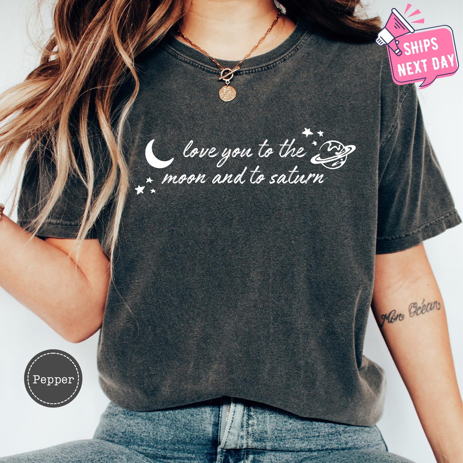 Malachitee "Love You to the Moon and to Saturn" Taylor Swift Shirt