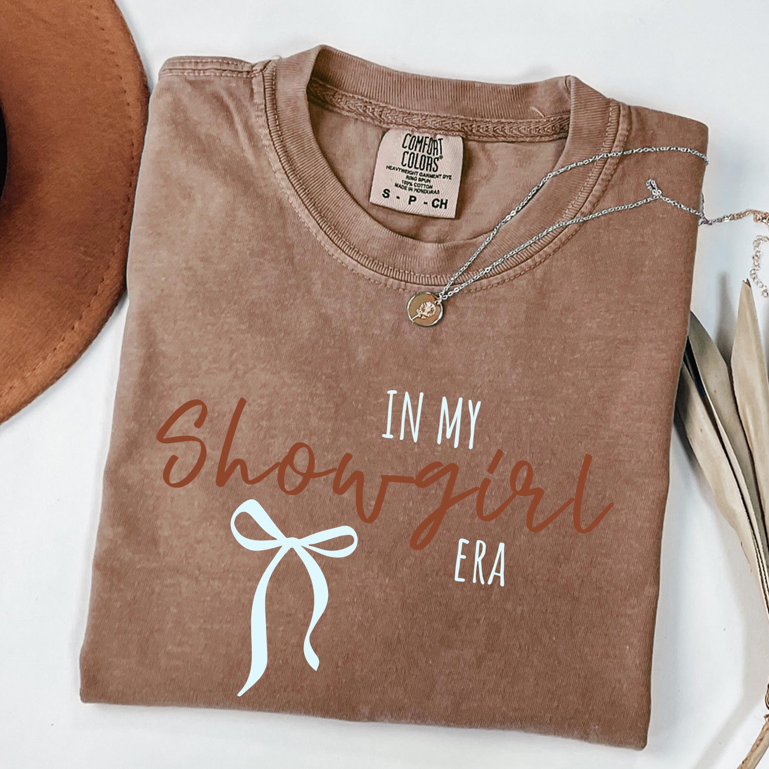 Malachitee "Retro Western Cowgirl Showgirl" Taylor Swift T-Shirt